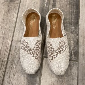 Cream/ Off white lace Toms